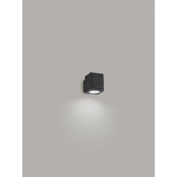 Lampada rettangolare per 1 faretti gu10 a led ideale da applicare sopra al campanello o all'ingresso di casa.